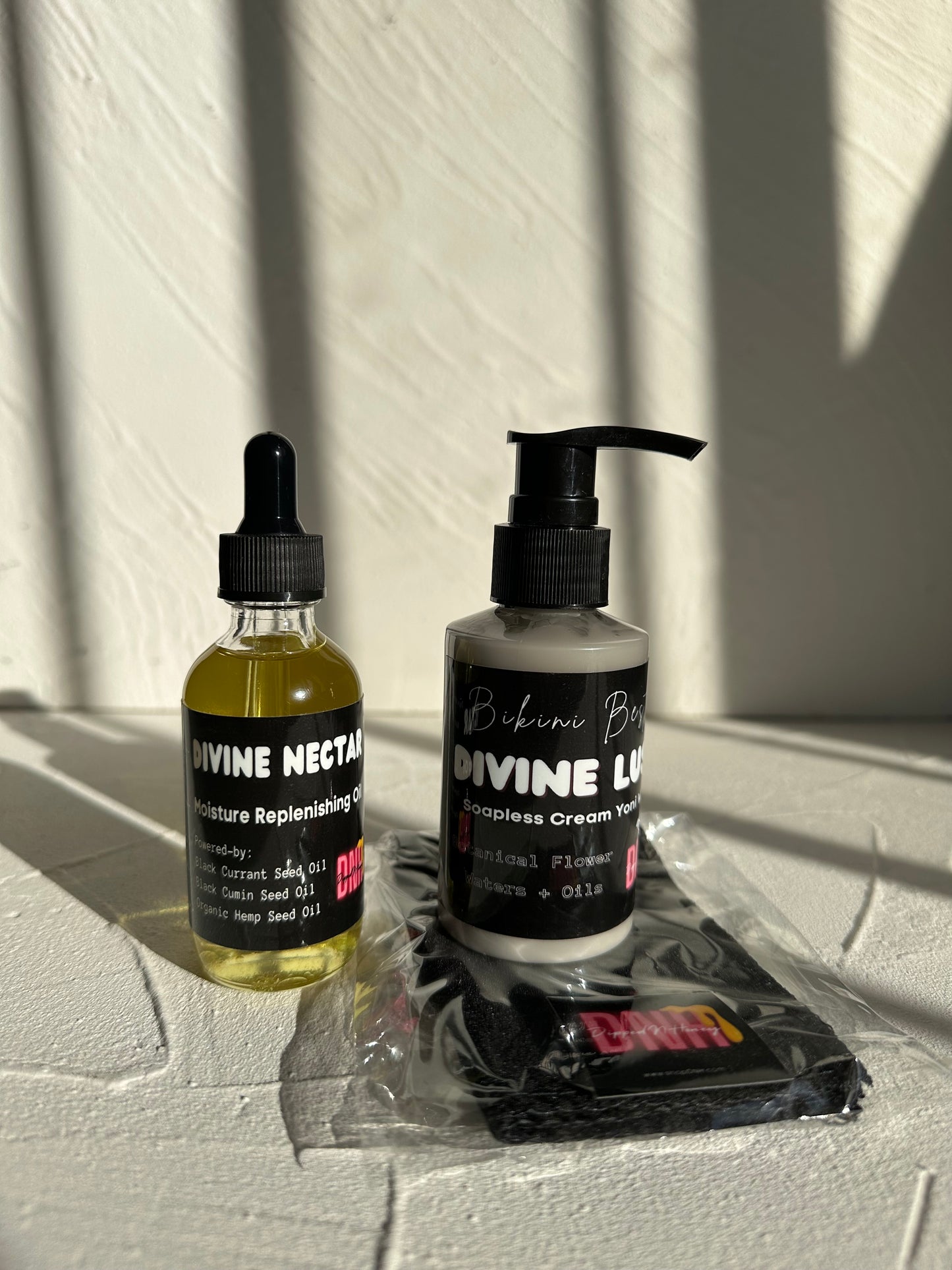 Bikini Exfoliating Mitt